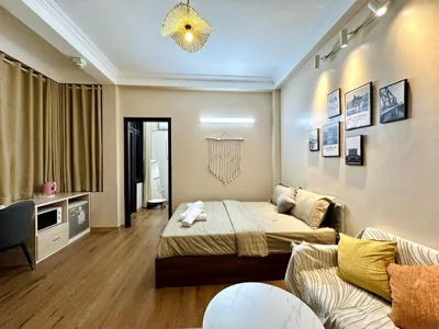 Vietnam Travelers Home 2 with Cozy Private Balcony – Photos 2
